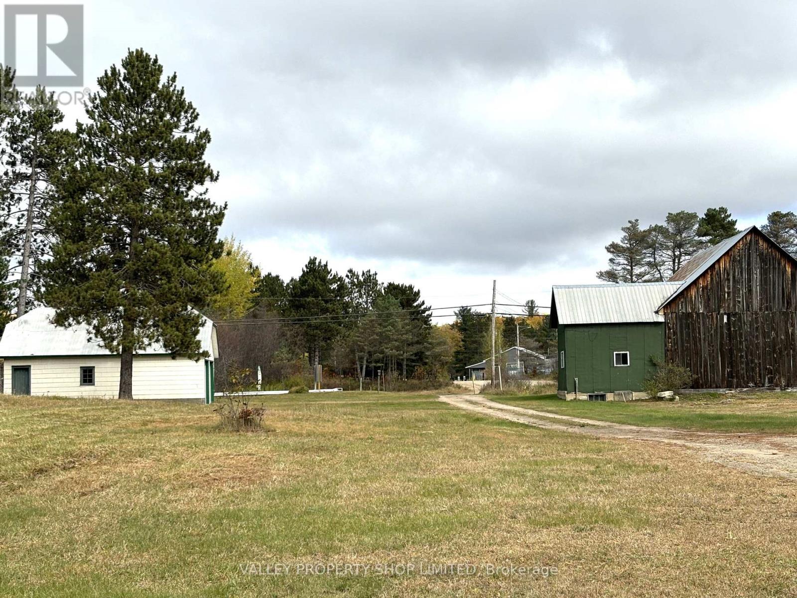 19303 Highway 60 Highway, Madawaska Valley, Ontario  K0J 1B0 - Photo 24 - X12265022