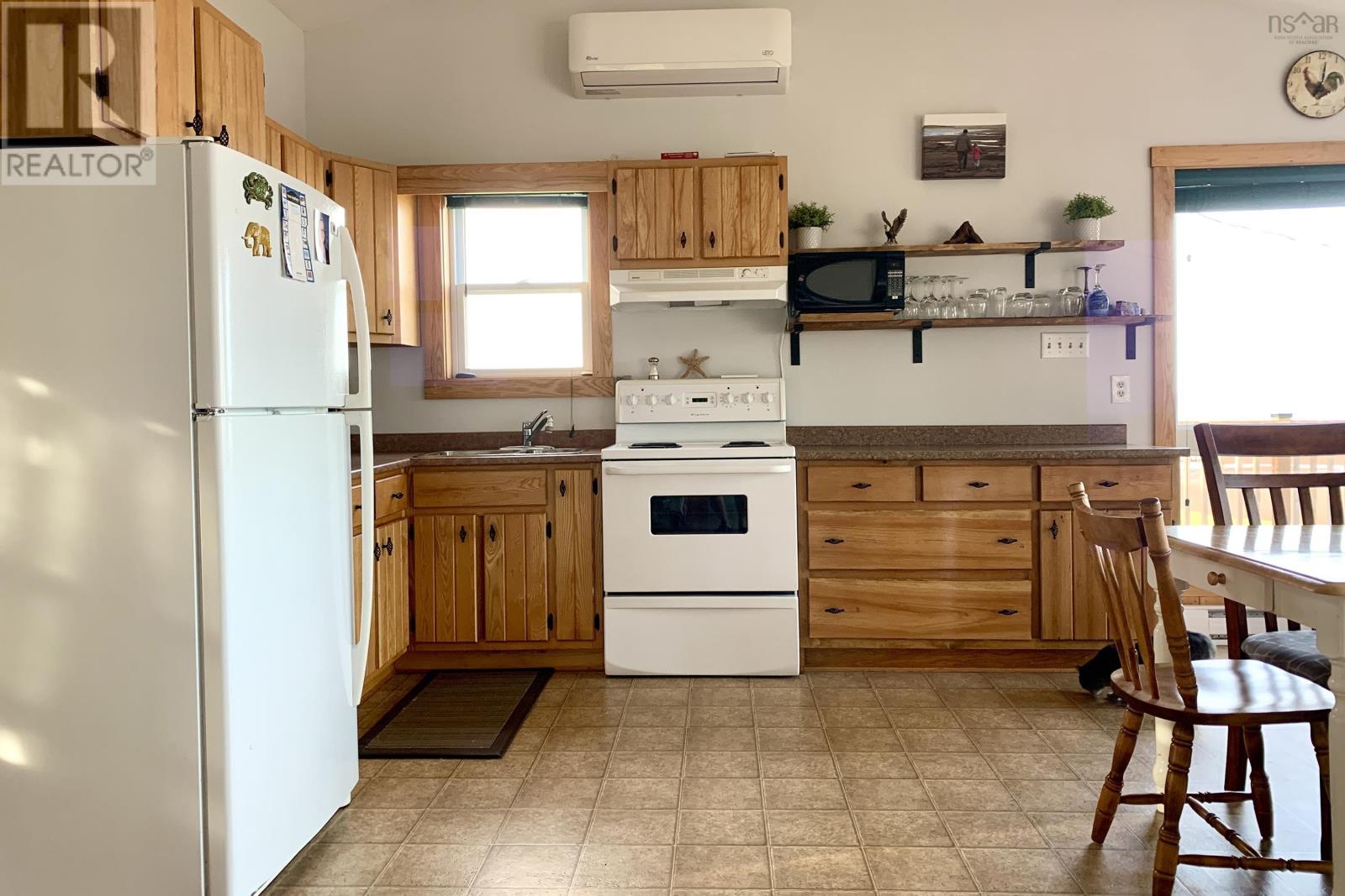 376 Smith Point Road, Fox Harbour, Nova Scotia  B0K 1Y0 - Photo 11 - 202516091