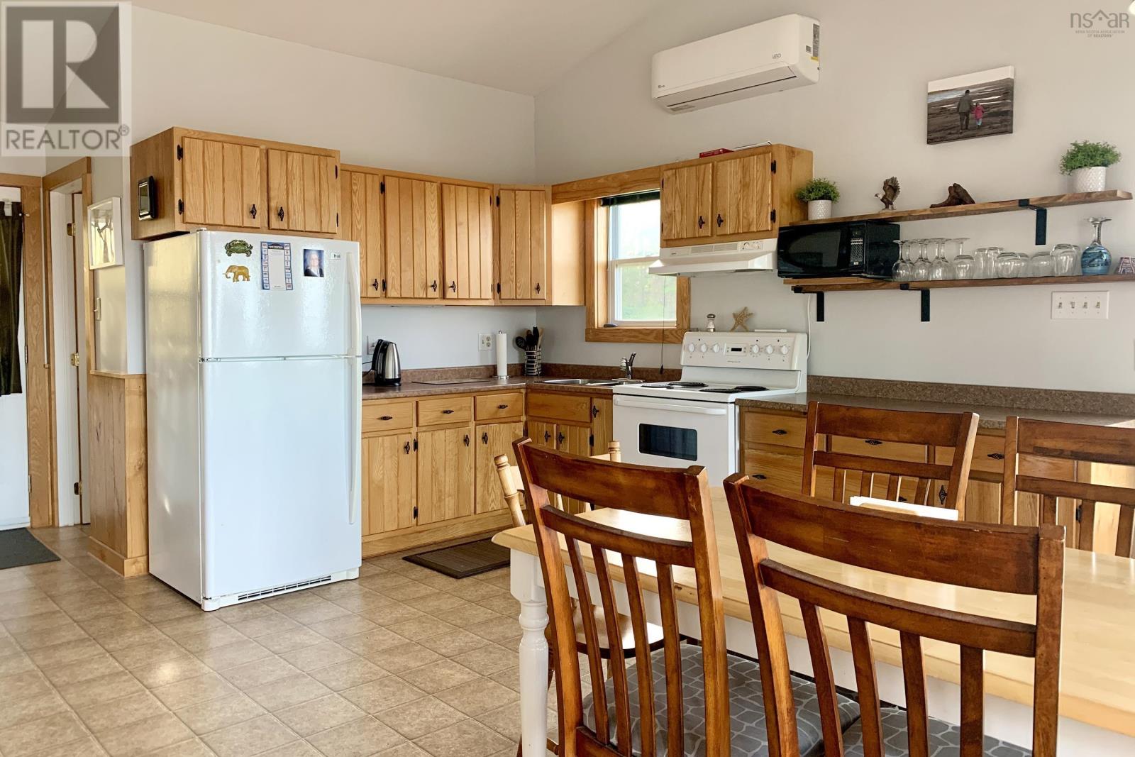 376 Smith Point Road, Fox Harbour, Nova Scotia  B0K 1Y0 - Photo 10 - 202516091