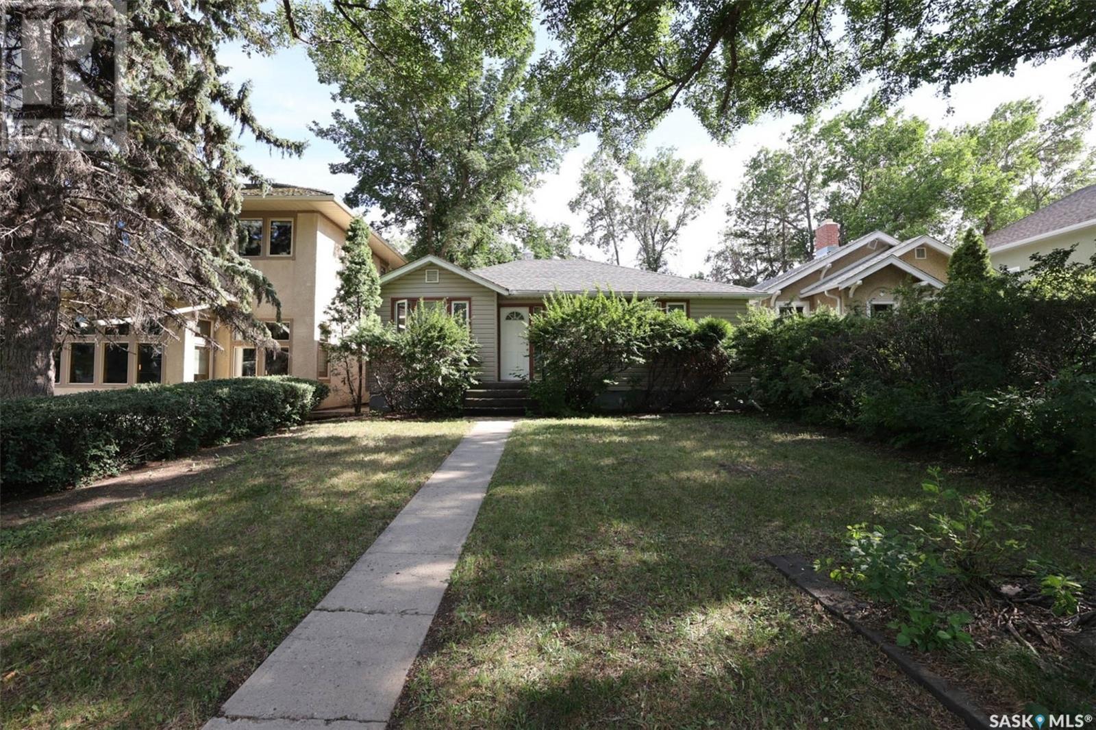 Property at 2711 Hill AVENUE image 3