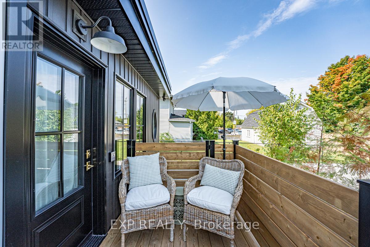944 Lake Drive E, Georgina, Ontario  L0E 1L0 - Photo 35 - N12278351