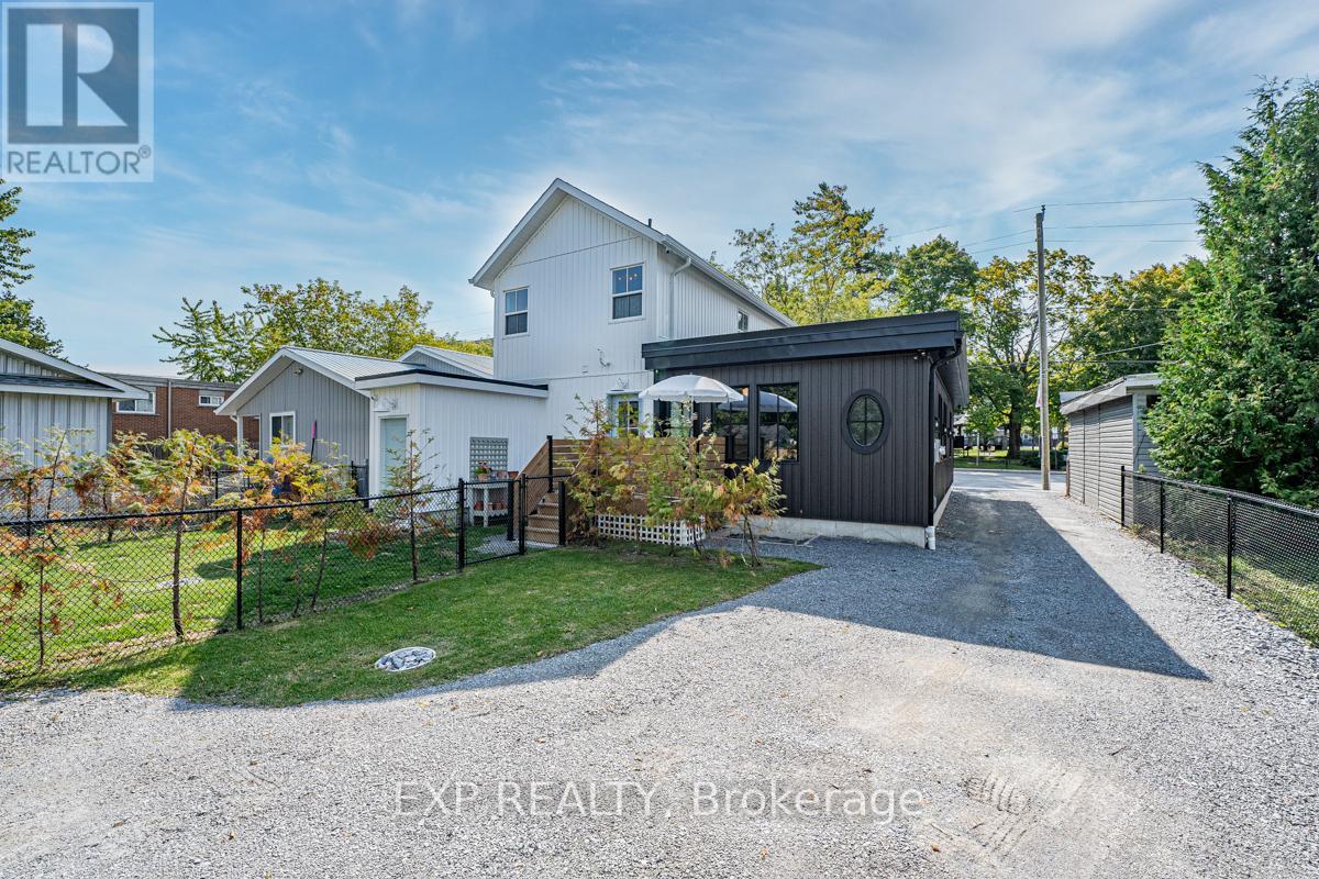 944 Lake Drive E, Georgina, Ontario  L0E 1L0 - Photo 36 - N12278351
