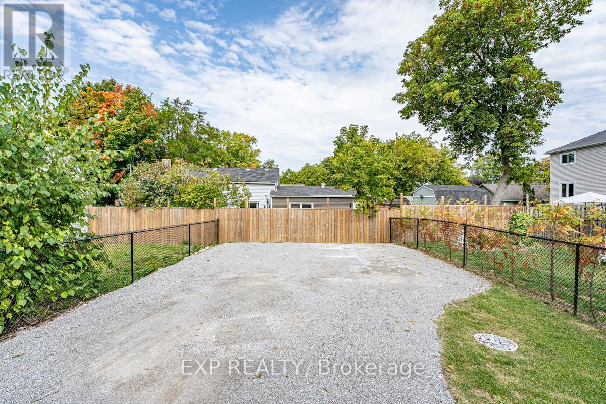 944 Lake Drive E, Georgina, Ontario  L0E 1L0 - Photo 39 - N12278351