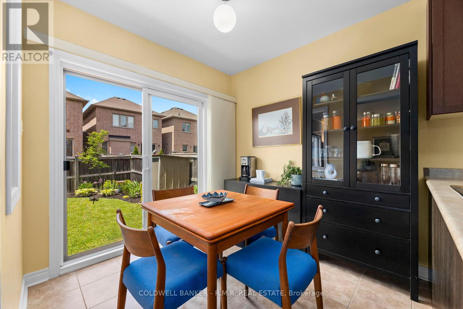 Property at 14 BETULA GATE image 4