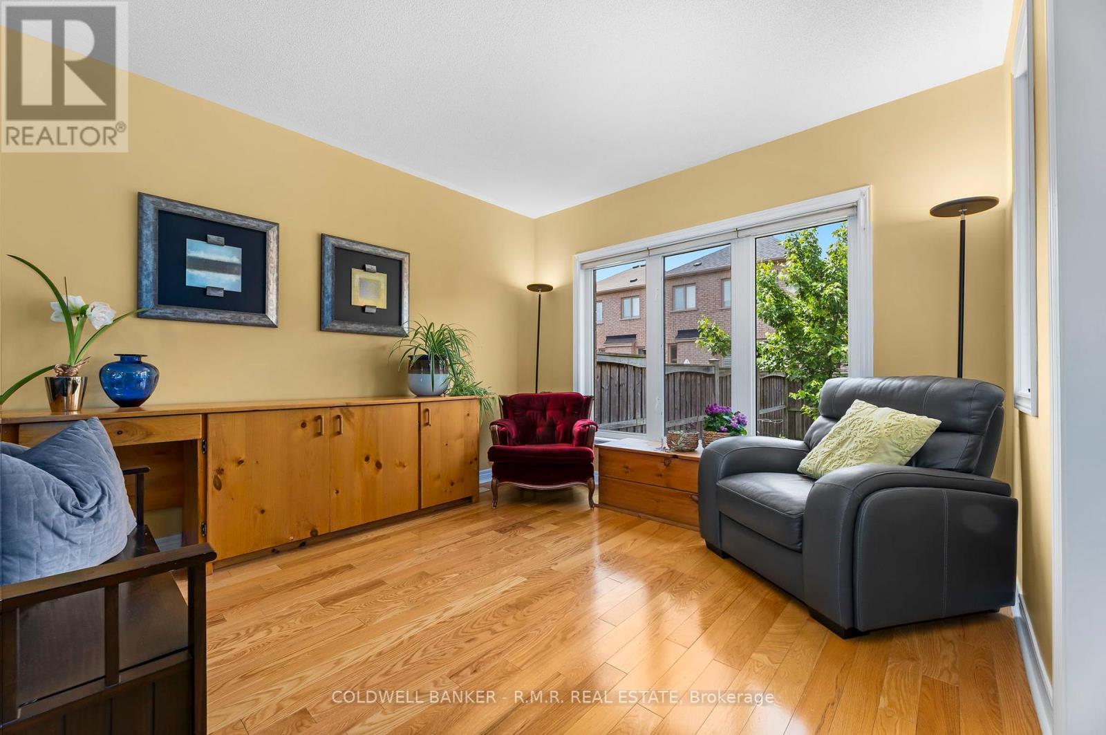 Property at 14 BETULA GATE image 5