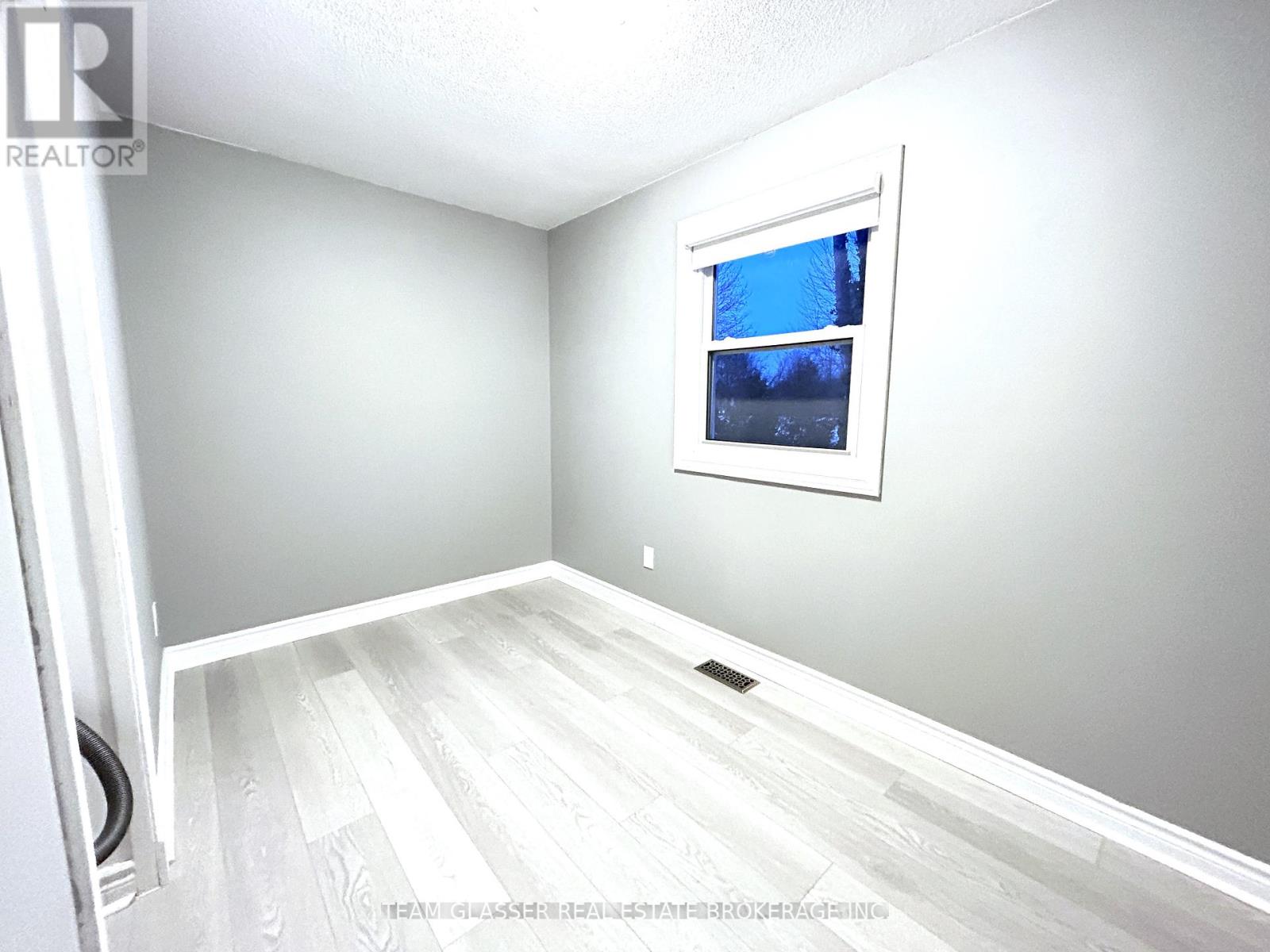 630 Victoria Street, London East, Ontario  N5Y 4C1 - Photo 10 - X12278518