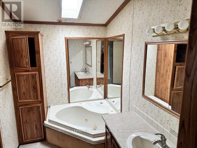 10 - 200 Agnes Street, Thames Centre, Ontario  N0M 2P0 - Photo 11 - X12278532