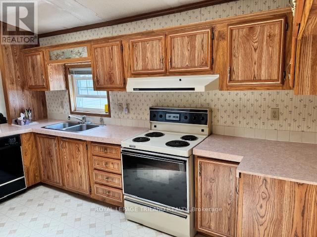 10 - 200 Agnes Street, Thames Centre, Ontario  N0M 2P0 - Photo 9 - X12278532