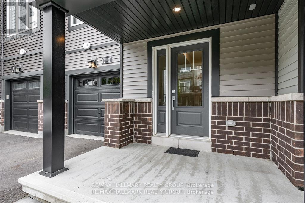 Property at 210 ATTWELL PRIVATE image 3