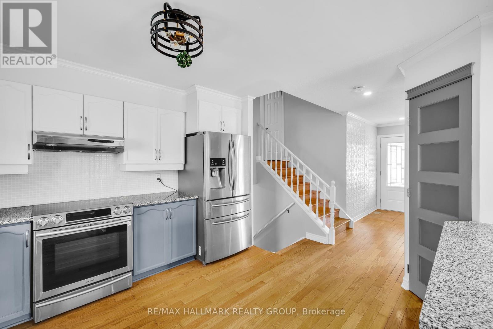 148 Charles Street, Arnprior, Ontario  K7S 1A7 - Photo 17 - X12278513