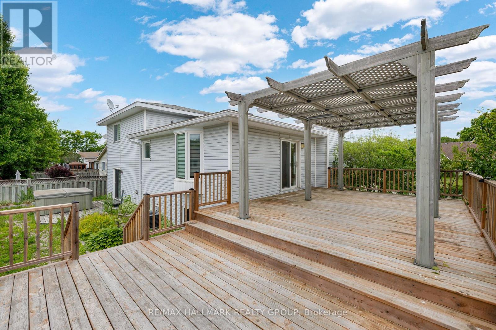 148 Charles Street, Arnprior, Ontario  K7S 1A7 - Photo 40 - X12278513