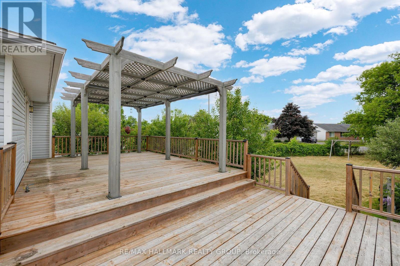 148 Charles Street, Arnprior, Ontario  K7S 1A7 - Photo 42 - X12278513