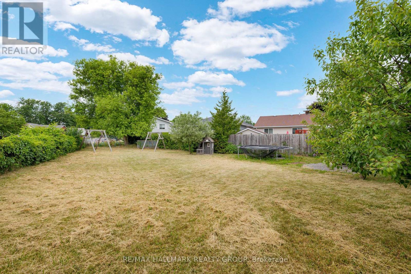 148 Charles Street, Arnprior, Ontario  K7S 1A7 - Photo 43 - X12278513