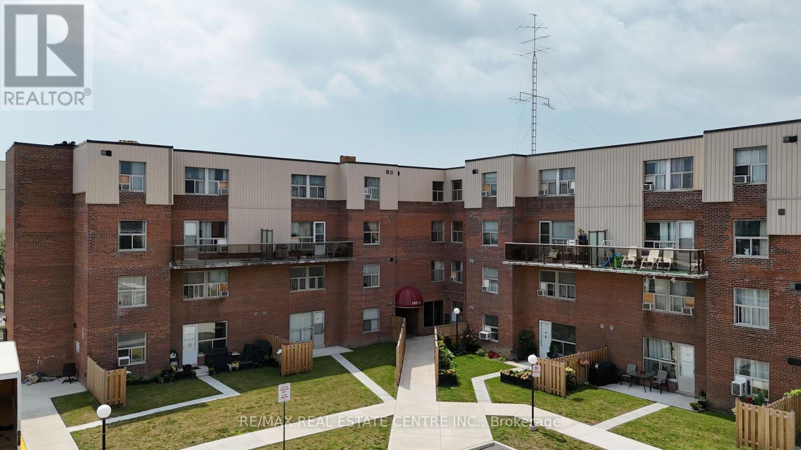 Property at 212 - 1055 A FORESTWOOD DRIVE image 2