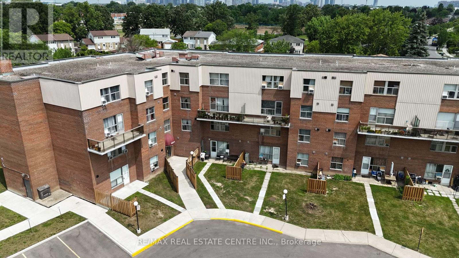 Property at 212 - 1055 A FORESTWOOD DRIVE image 3