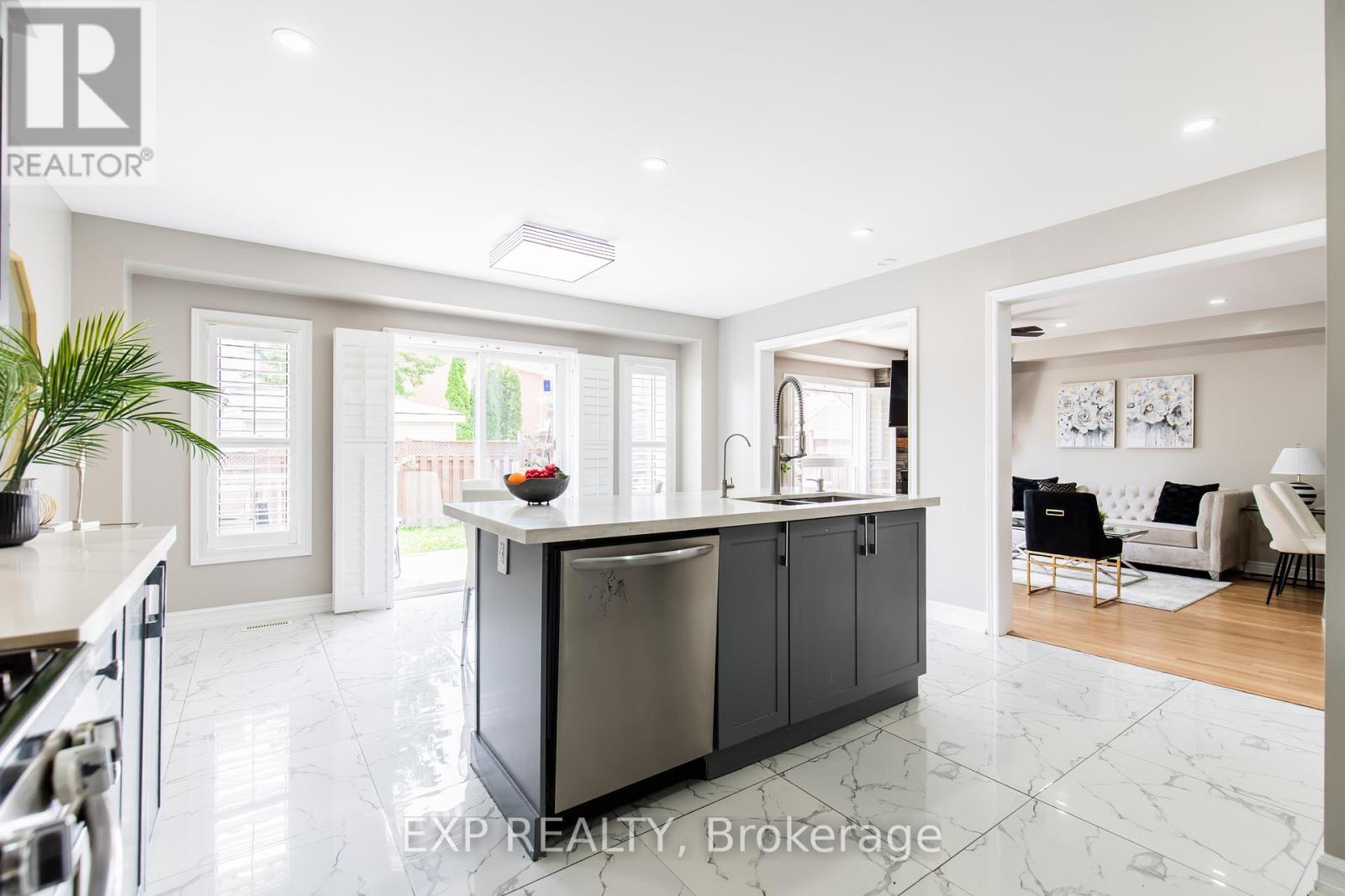 334 Van Kirk Drive, Brampton, Ontario  L7A 1V5 - Photo 13 - W12278356