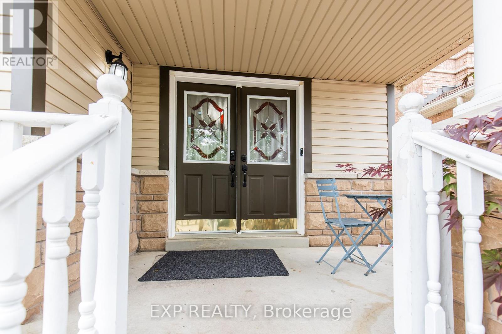 334 Van Kirk Drive, Brampton, Ontario  L7A 1V5 - Photo 2 - W12278356