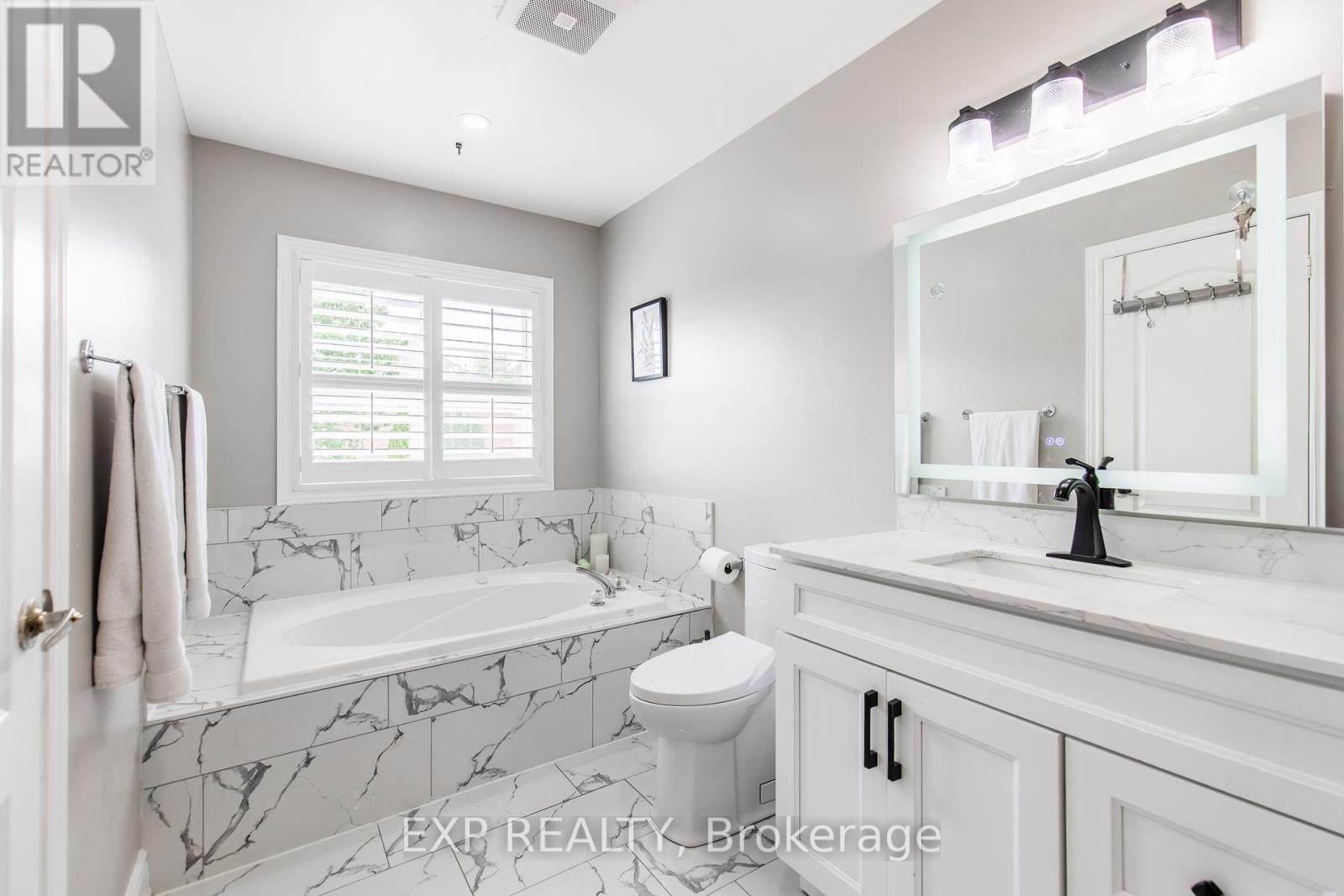 334 Van Kirk Drive, Brampton, Ontario  L7A 1V5 - Photo 21 - W12278356