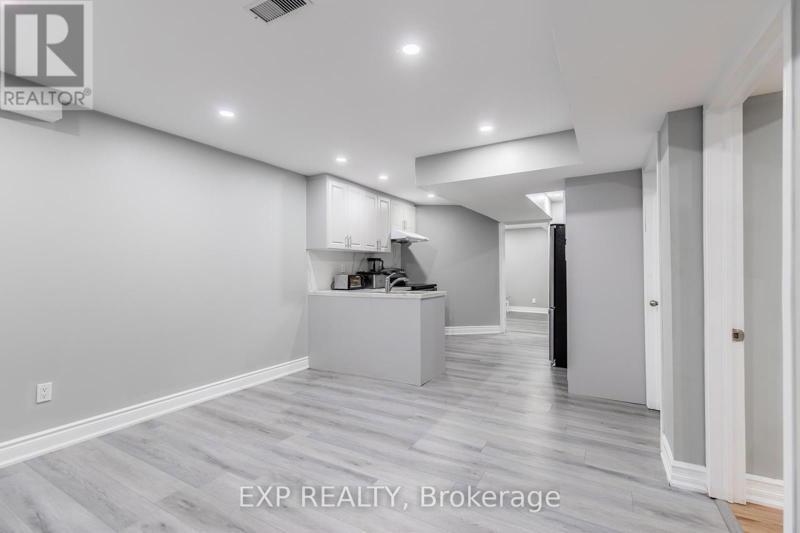 334 Van Kirk Drive, Brampton, Ontario  L7A 1V5 - Photo 37 - W12278356