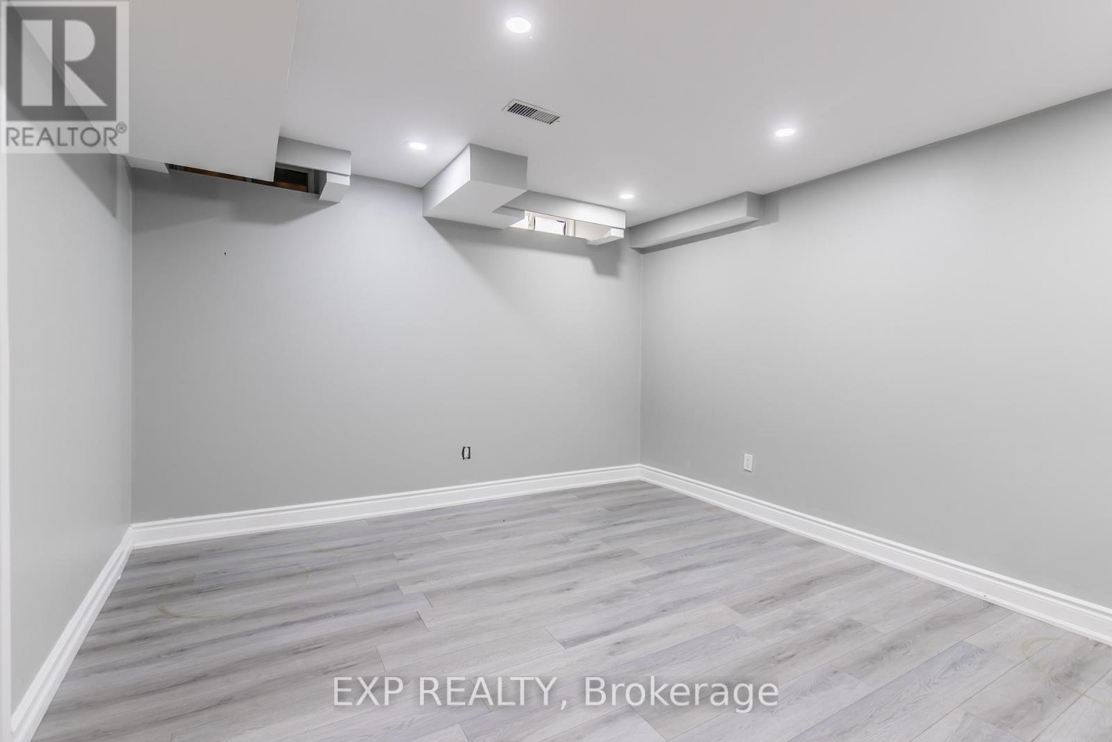 334 Van Kirk Drive, Brampton, Ontario  L7A 1V5 - Photo 39 - W12278356