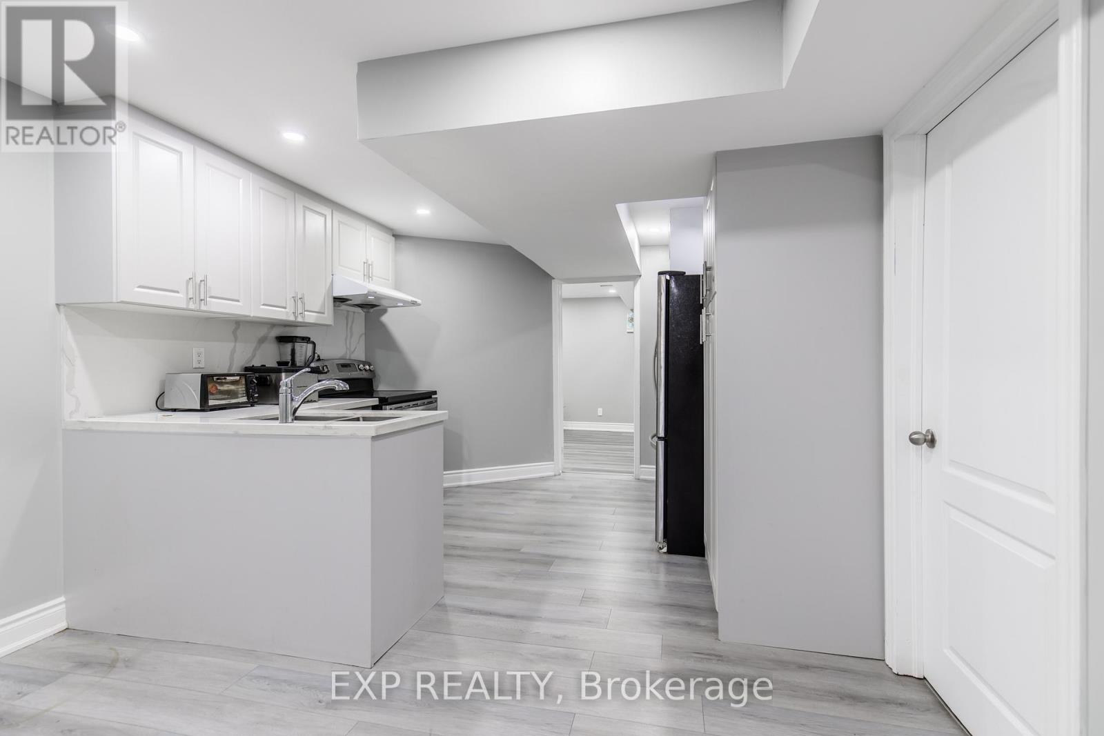 334 Van Kirk Drive, Brampton, Ontario  L7A 1V5 - Photo 46 - W12278356