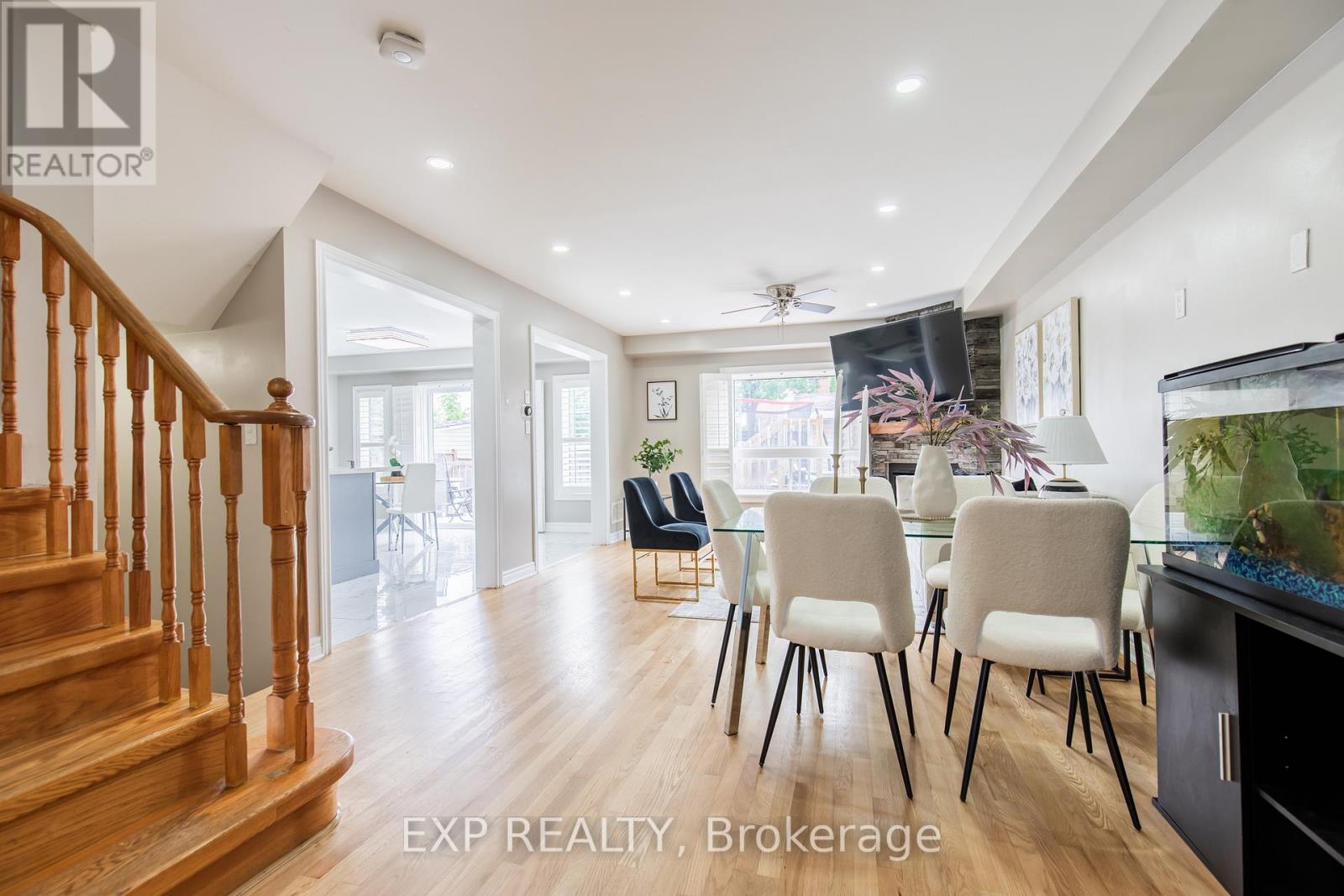 334 Van Kirk Drive, Brampton, Ontario  L7A 1V5 - Photo 6 - W12278356
