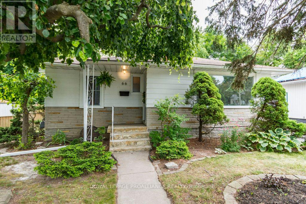 Property at 66 KERR CRESCENT image 1
