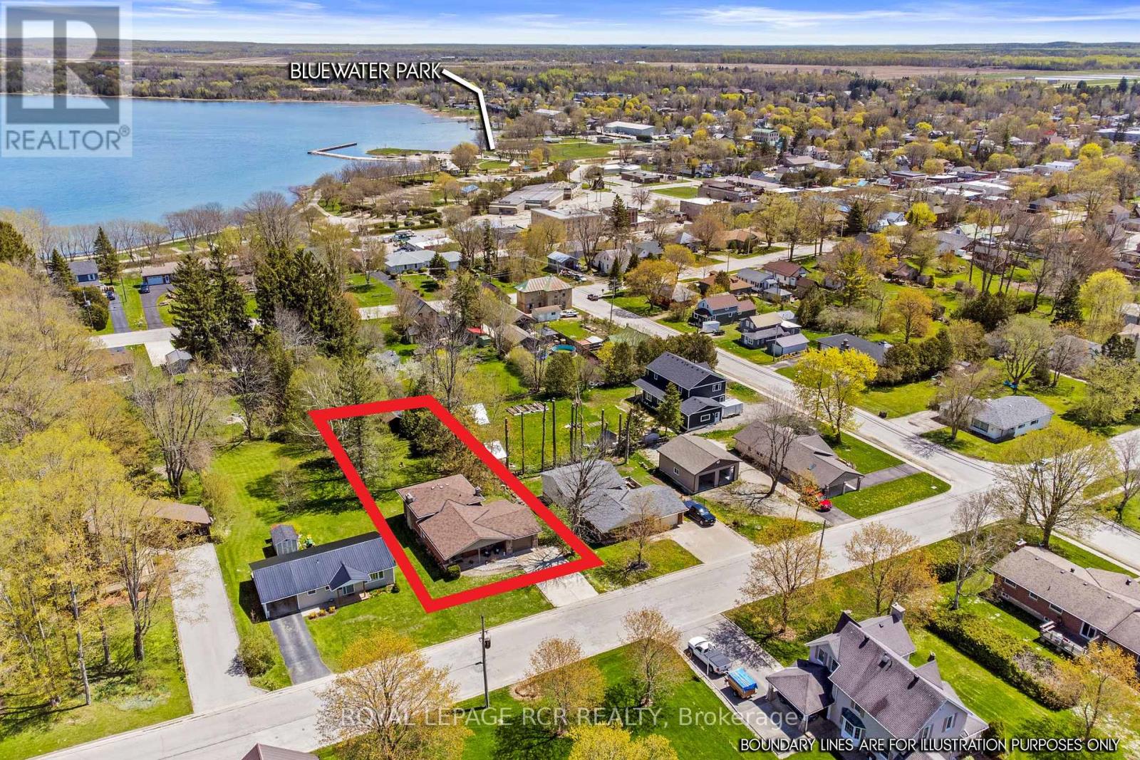 709 Mcnaughton Street, South Bruce Peninsula, Ontario  N0H 2T0 - Photo 2 - X12278298