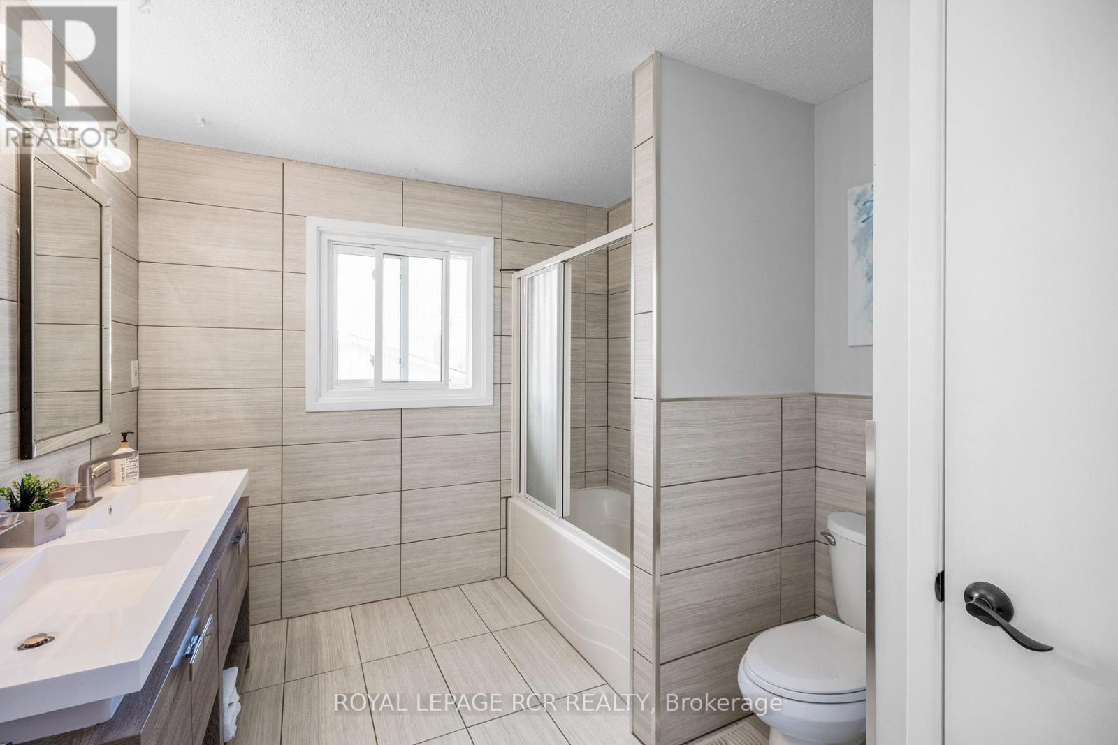 709 Mcnaughton Street, South Bruce Peninsula, Ontario  N0H 2T0 - Photo 27 - X12278298