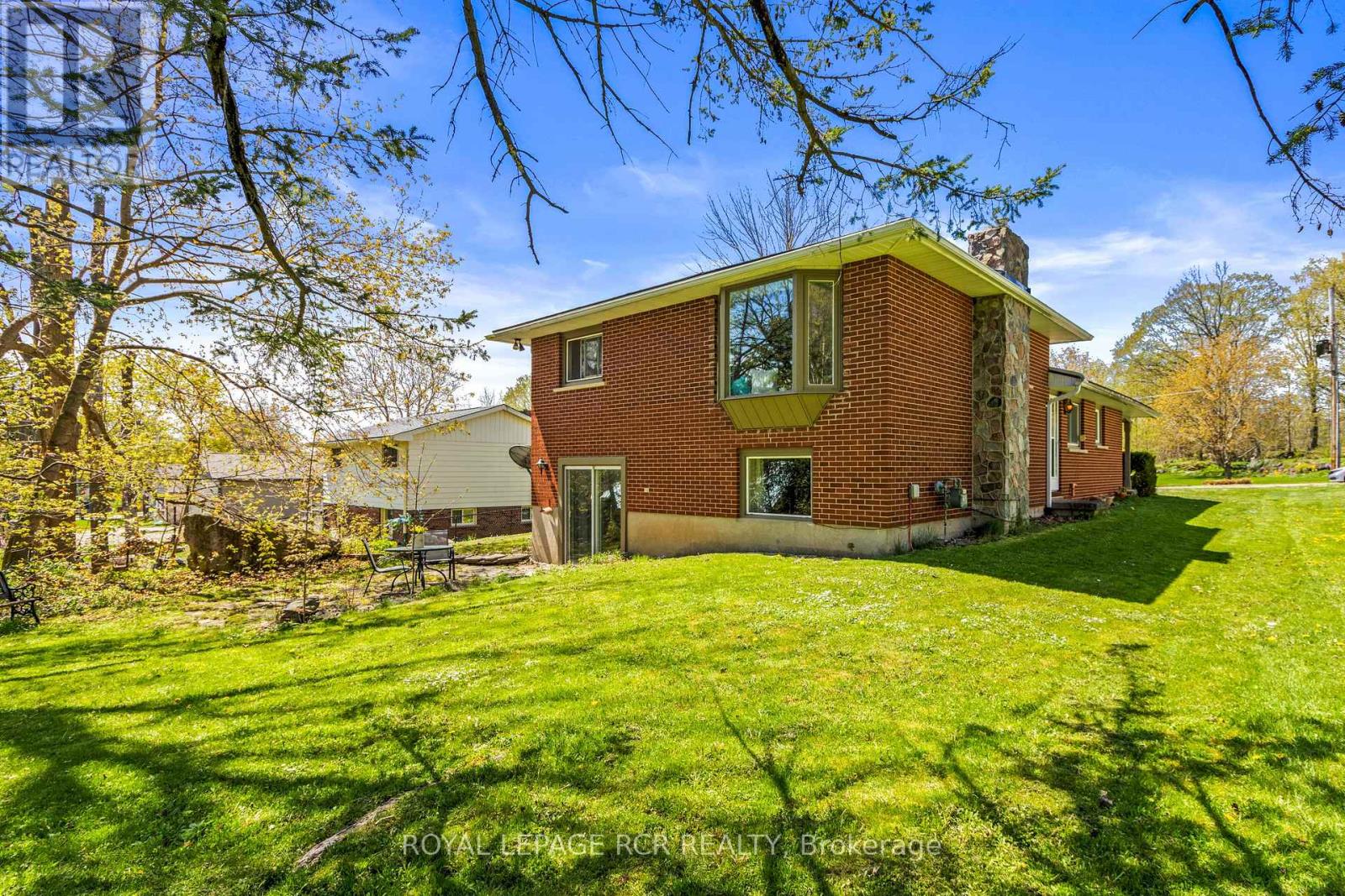 709 Mcnaughton Street, South Bruce Peninsula, Ontario  N0H 2T0 - Photo 37 - X12278298