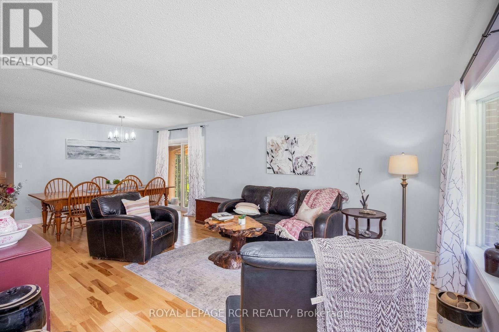 709 Mcnaughton Street, South Bruce Peninsula, Ontario  N0H 2T0 - Photo 7 - X12278298