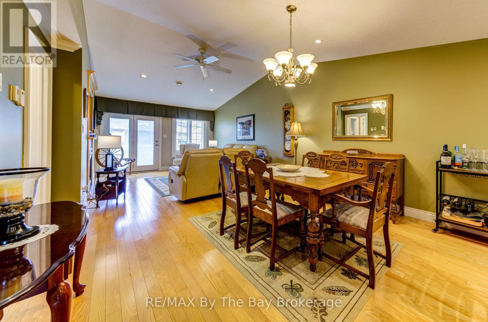 122 Meadow Lane, Wasaga Beach, Ontario  L9Z 0A4 - Photo 18 - S12278538