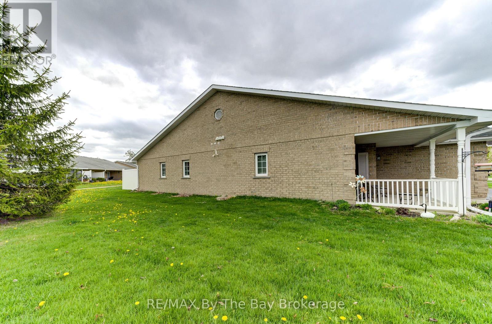 122 Meadow Lane, Wasaga Beach, Ontario  L9Z 0A4 - Photo 30 - S12278538