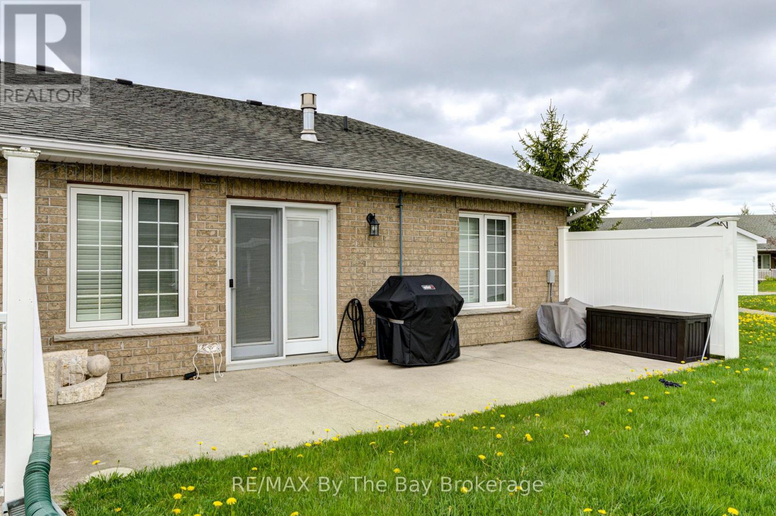 122 Meadow Lane, Wasaga Beach, Ontario  L9Z 0A4 - Photo 34 - S12278538