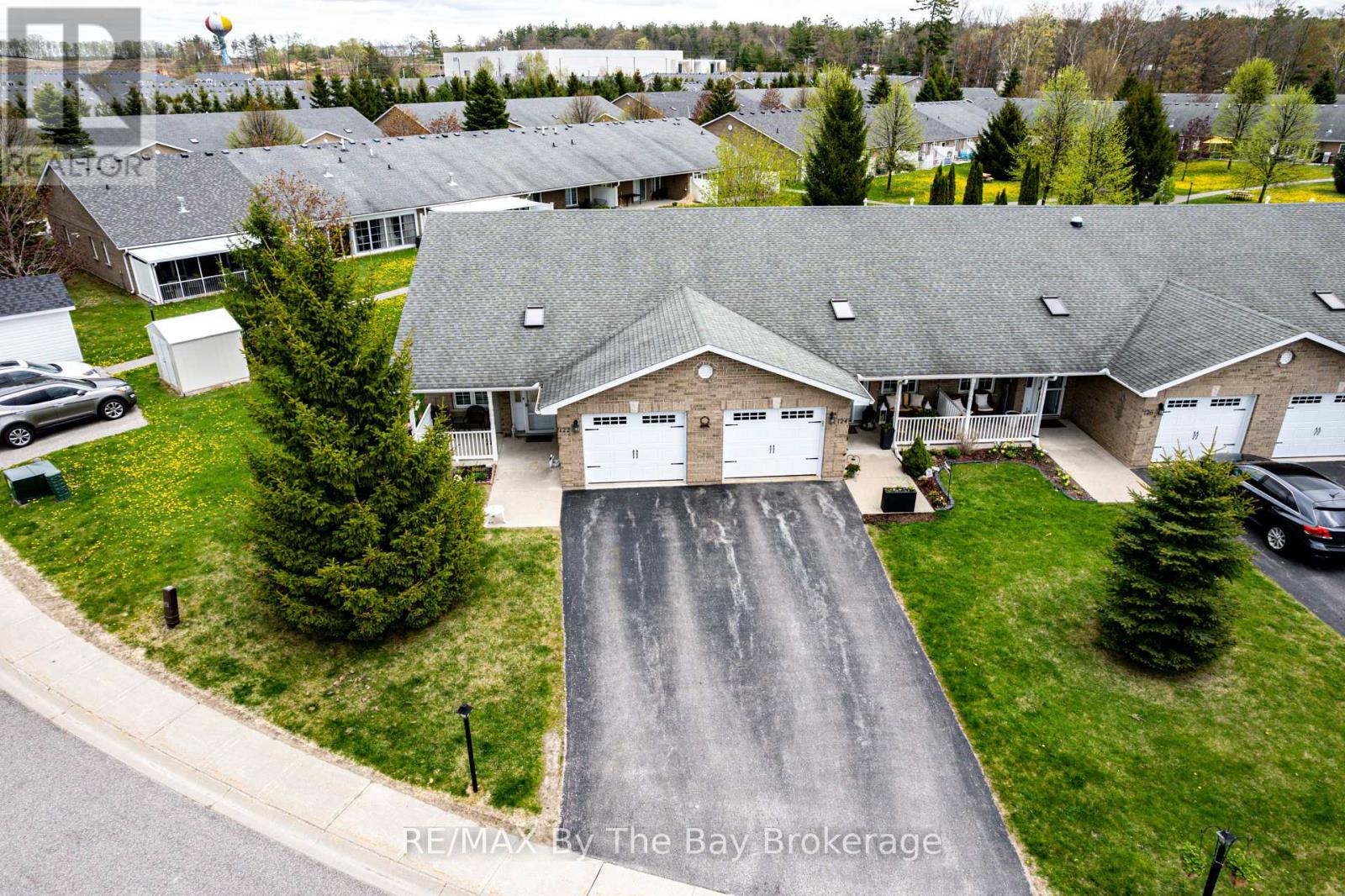 122 Meadow Lane, Wasaga Beach, Ontario  L9Z 0A4 - Photo 37 - S12278538