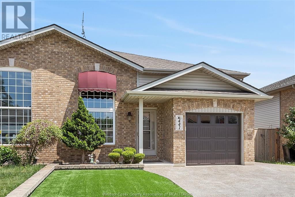 Property at 441 MERRILL image 3