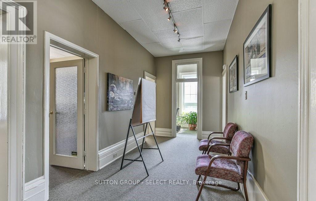 444 York Street, London East (East K), Ontario  N6B 2V9 - Photo 16 - X12278402