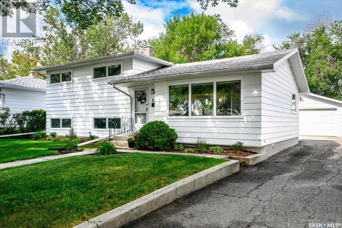 Property at 3542 Queen STREET image 2