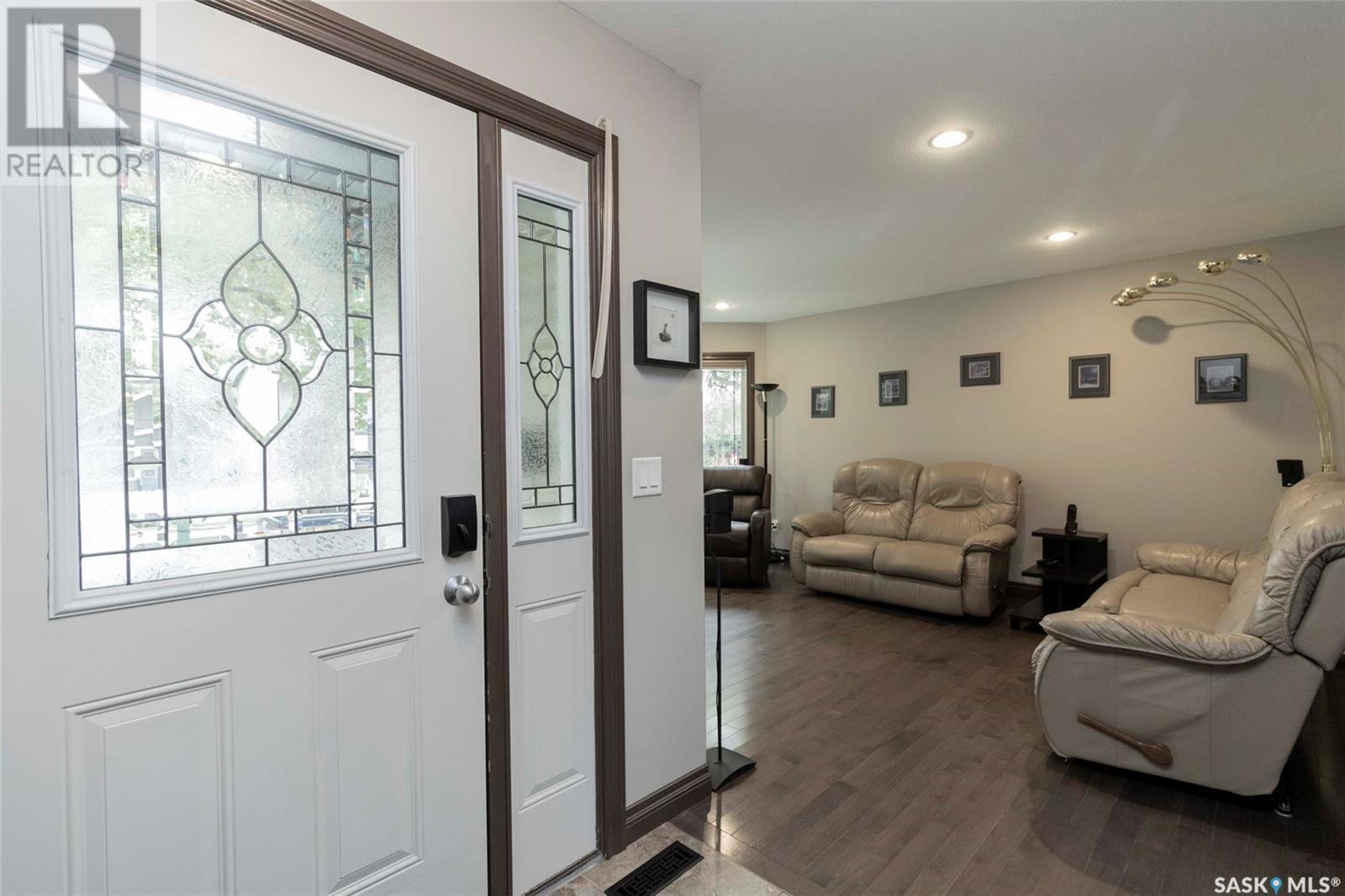 Property at 1405 7th AVENUE N image 3