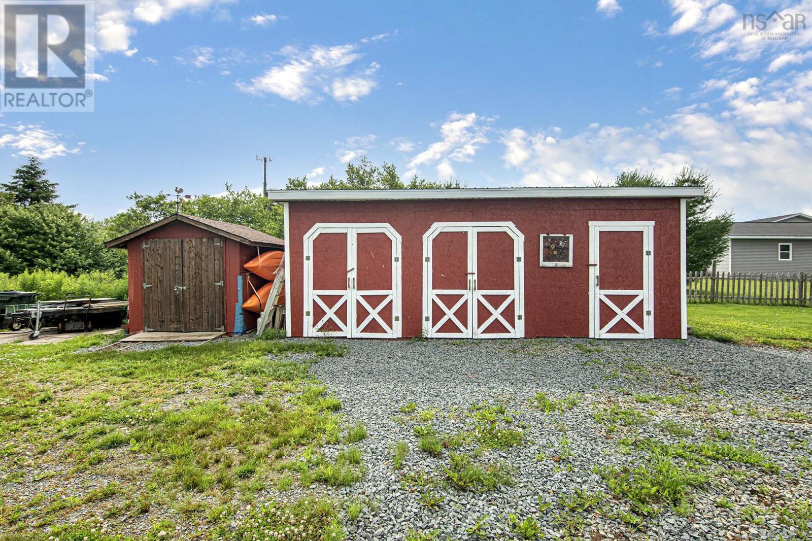 579 Highway 1, Mount Uniacke, Nova Scotia  B0N 1Z0 - Photo 35 - 202517160