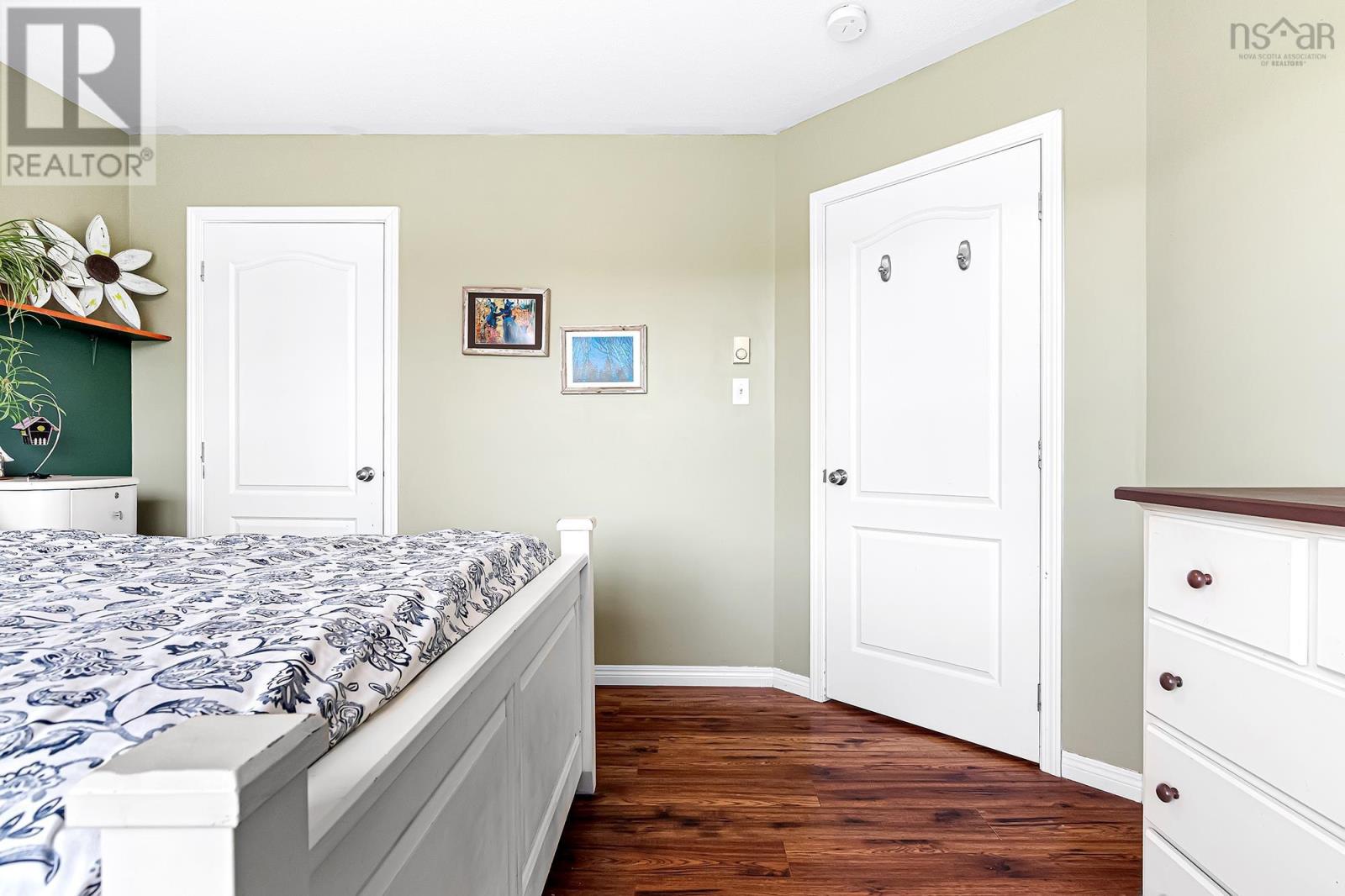 579 Highway 1, Mount Uniacke, Nova Scotia  B0N 1Z0 - Photo 14 - 202517160
