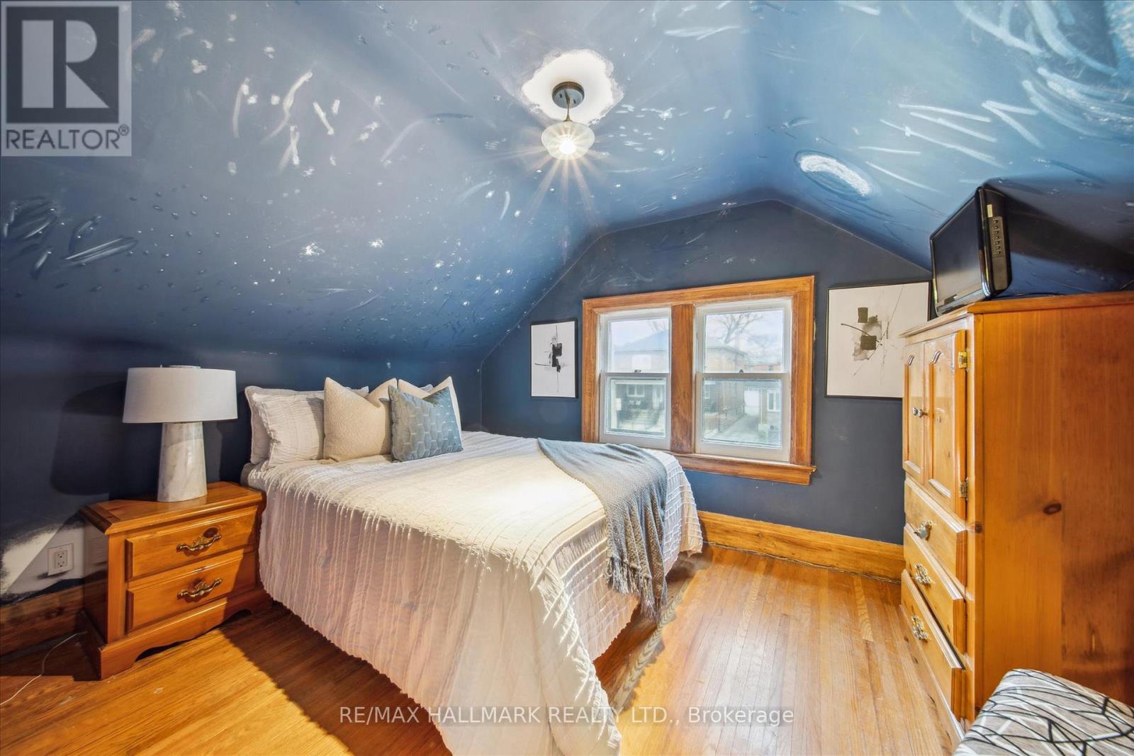 510 Northcliffe Boulevard, Toronto, Ontario  M6E 3L5 - Photo 16 - C12278364