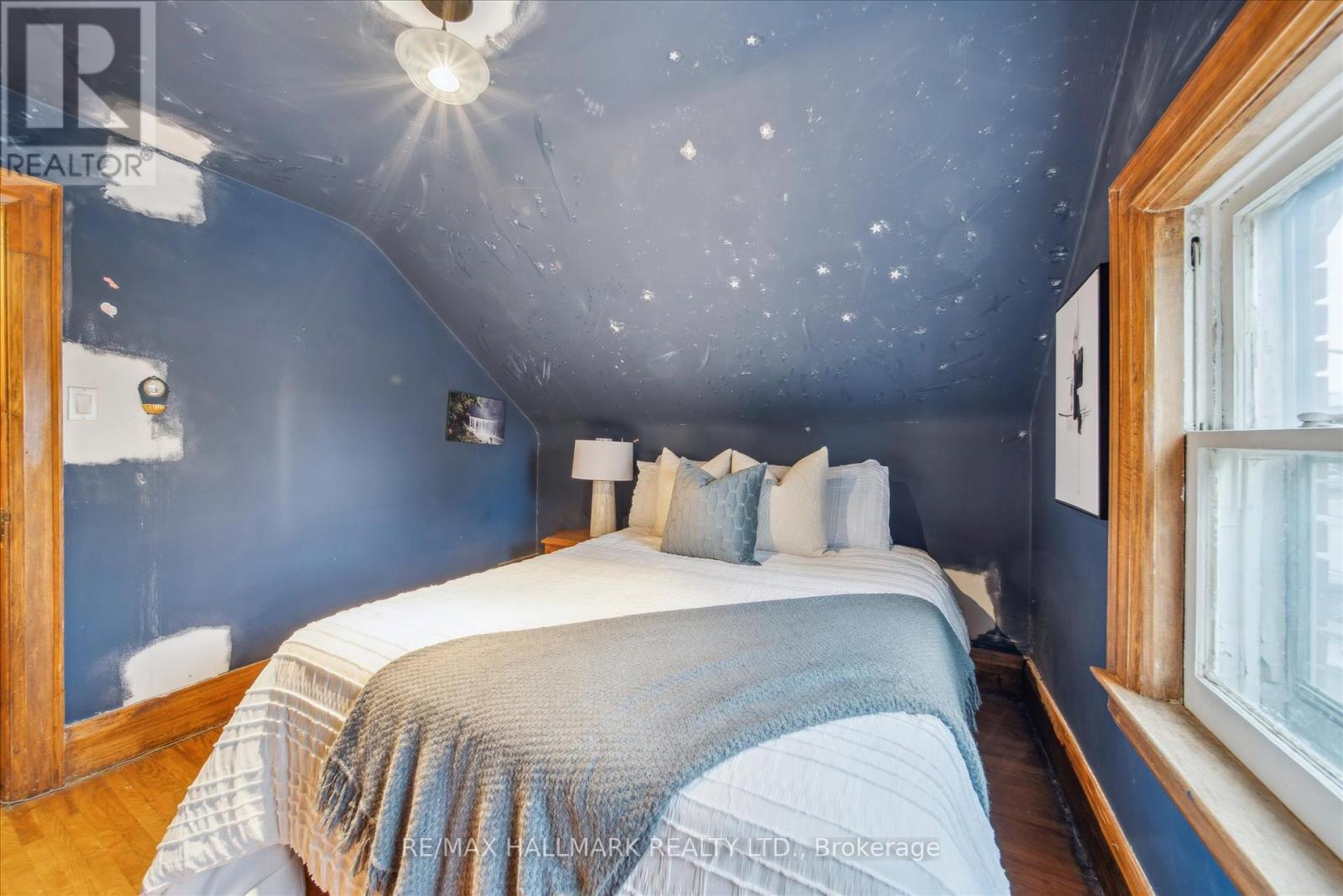 510 Northcliffe Boulevard, Toronto, Ontario  M6E 3L5 - Photo 17 - C12278364