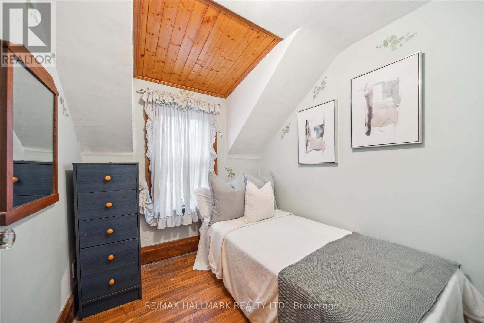 510 Northcliffe Boulevard, Toronto, Ontario  M6E 3L5 - Photo 18 - C12278364