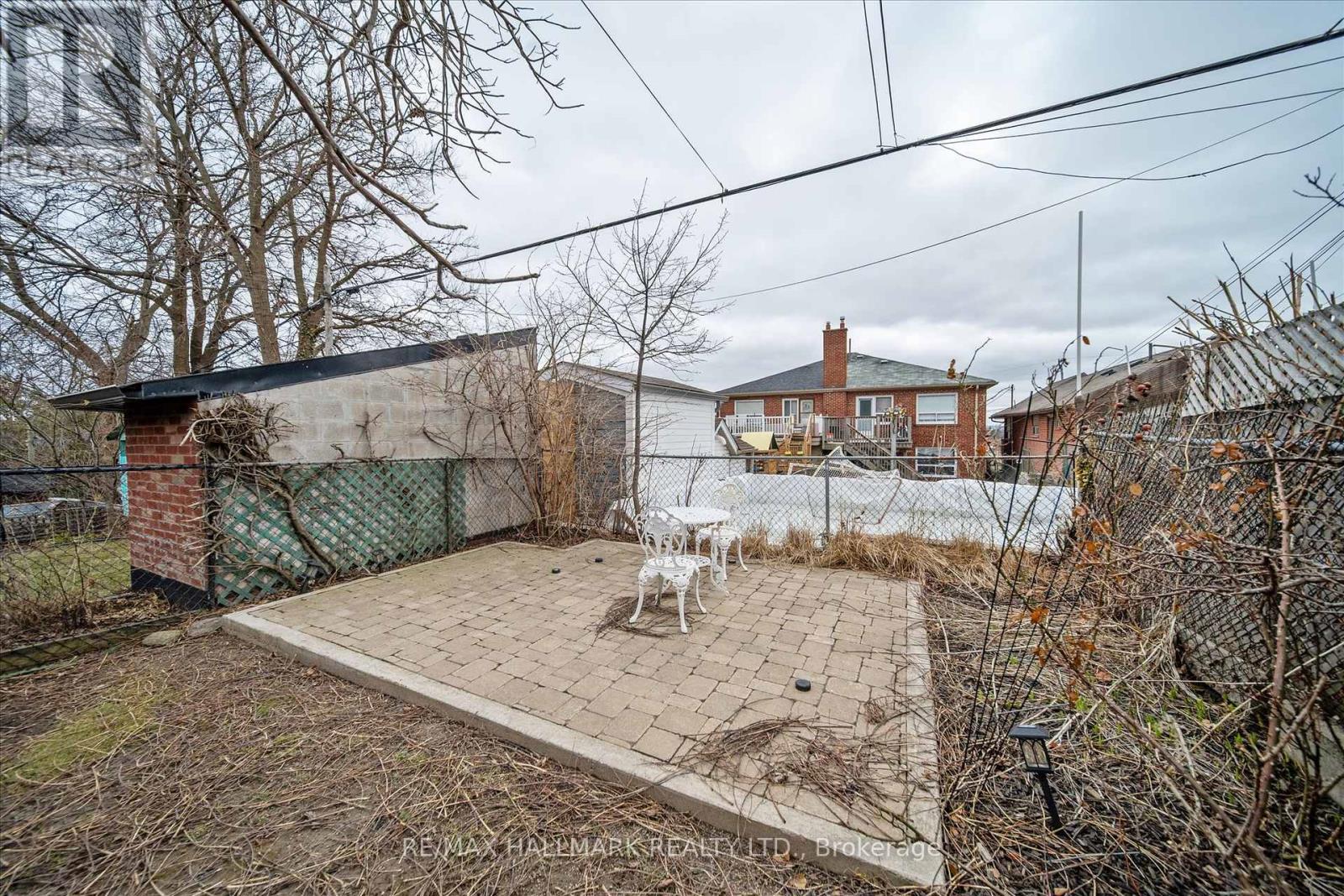 510 Northcliffe Boulevard, Toronto, Ontario  M6E 3L5 - Photo 29 - C12278364