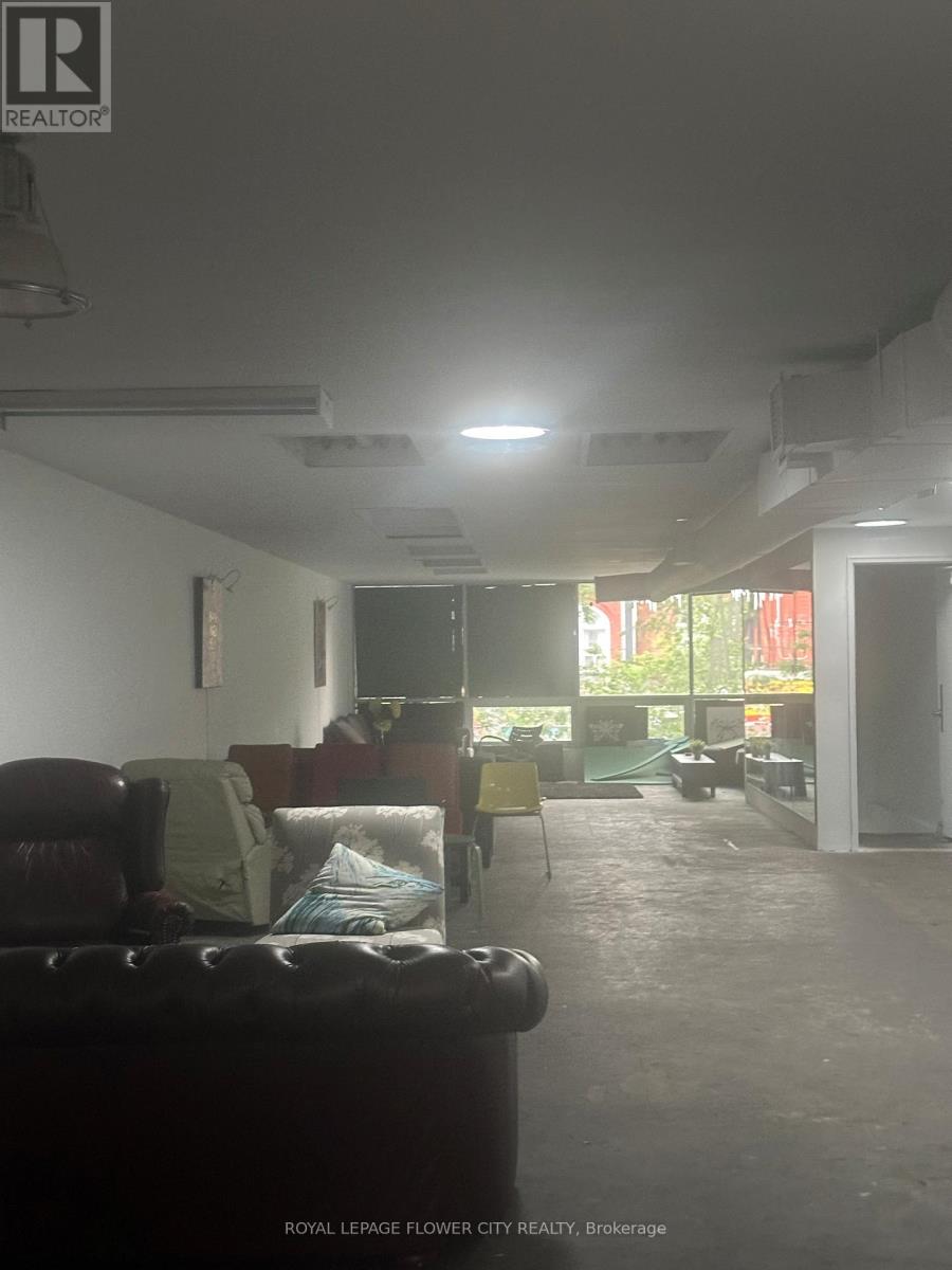 2nd Floor - 329 Spadina Avenue, Toronto, Ontario  M5T 2E9 - Photo 5 - C12278504
