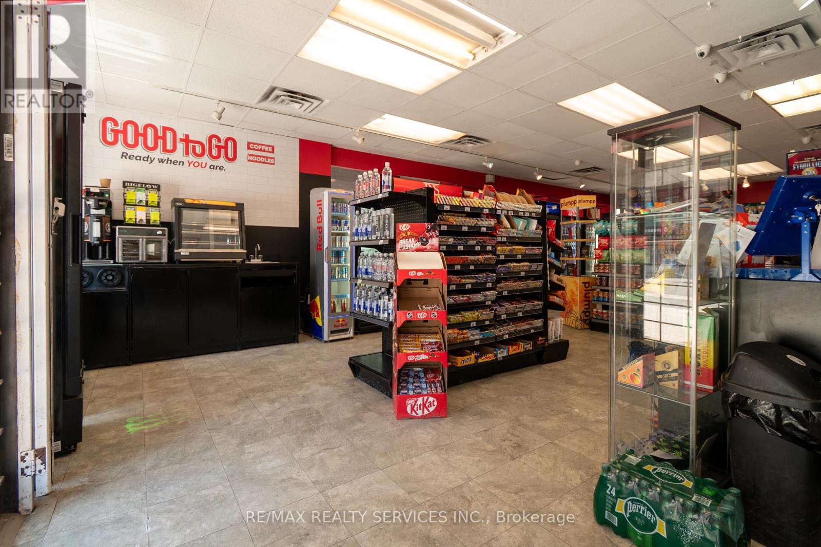 Property at 262 BLOOR STREET image 2