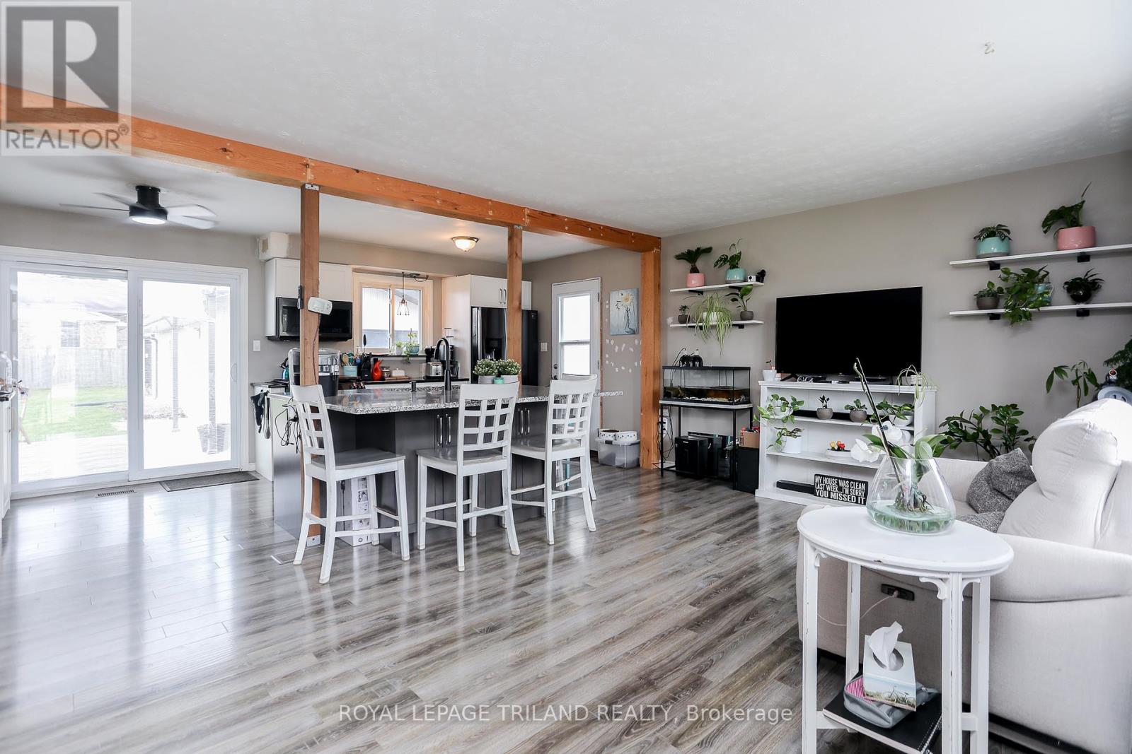 139 Coulter Avenue, Central Elgin, Ontario  N5R 5A6 - Photo 2 - X12257545