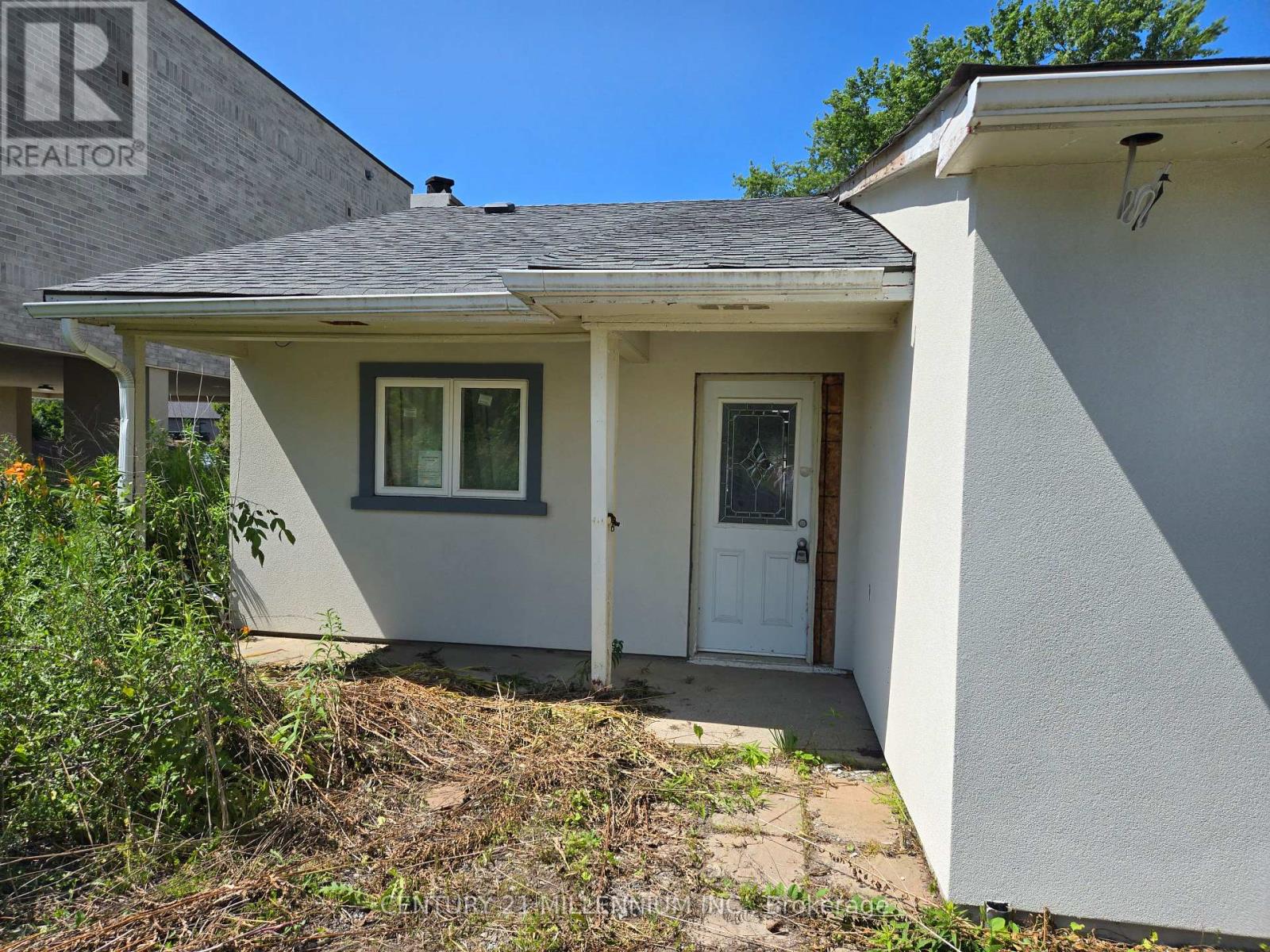 220 King Road, Richmond Hill, Ontario  L4E 2W1 - Photo 3 - N12278473