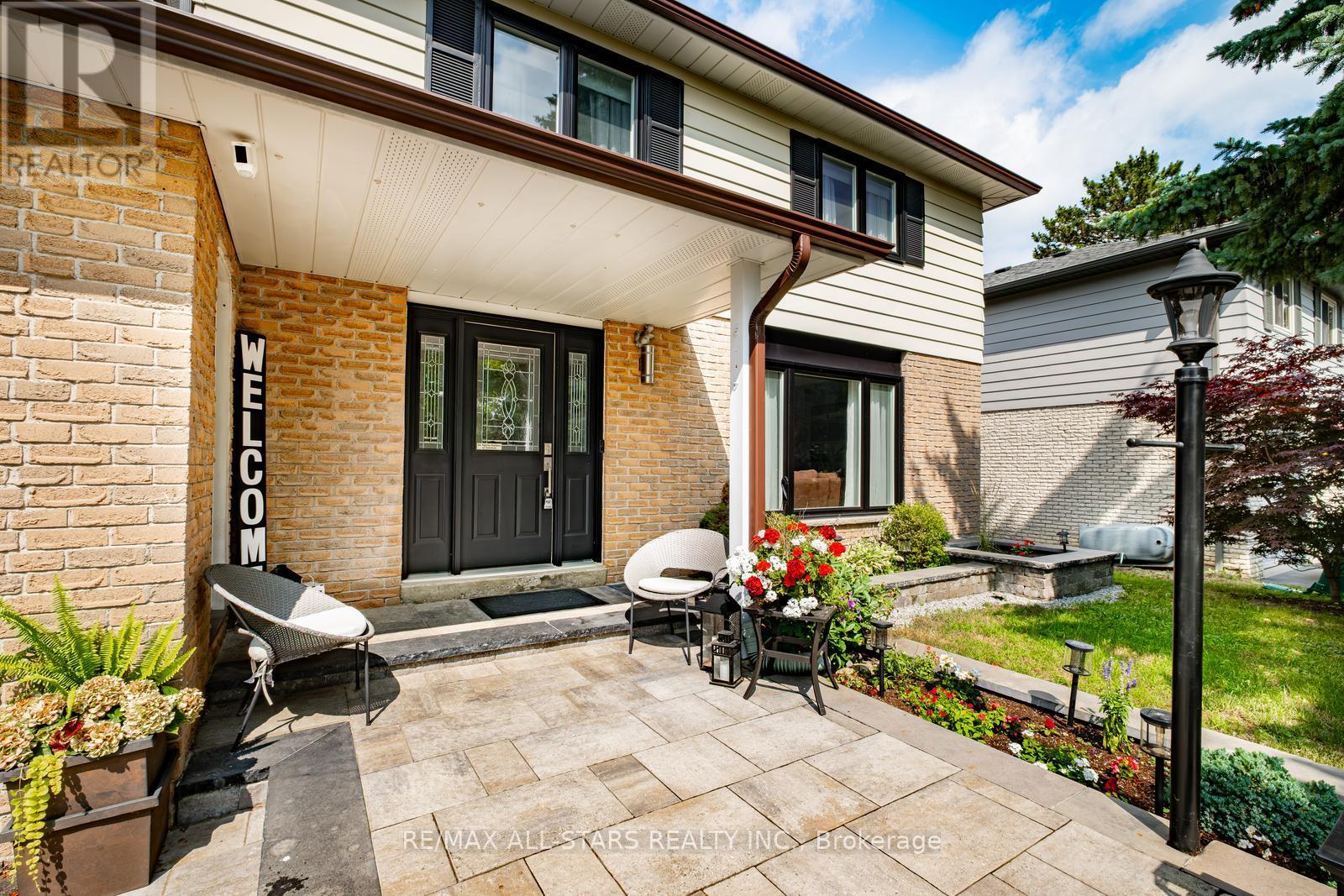 Property at 84 THICKETWOOD BOULEVARD image 3